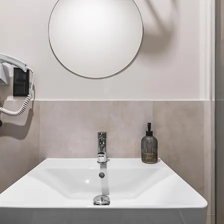 Aparthotel Stara Przedzalnia Zyrardow Esterno foto