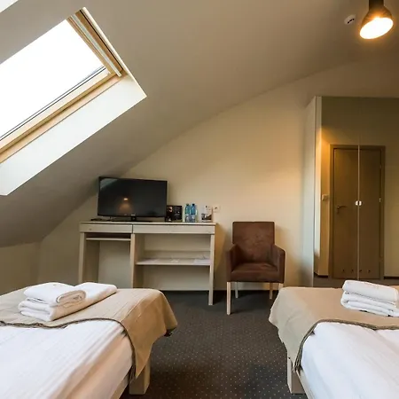 Aparthotel Stara Przedzalnia Zyrardow Esterno foto