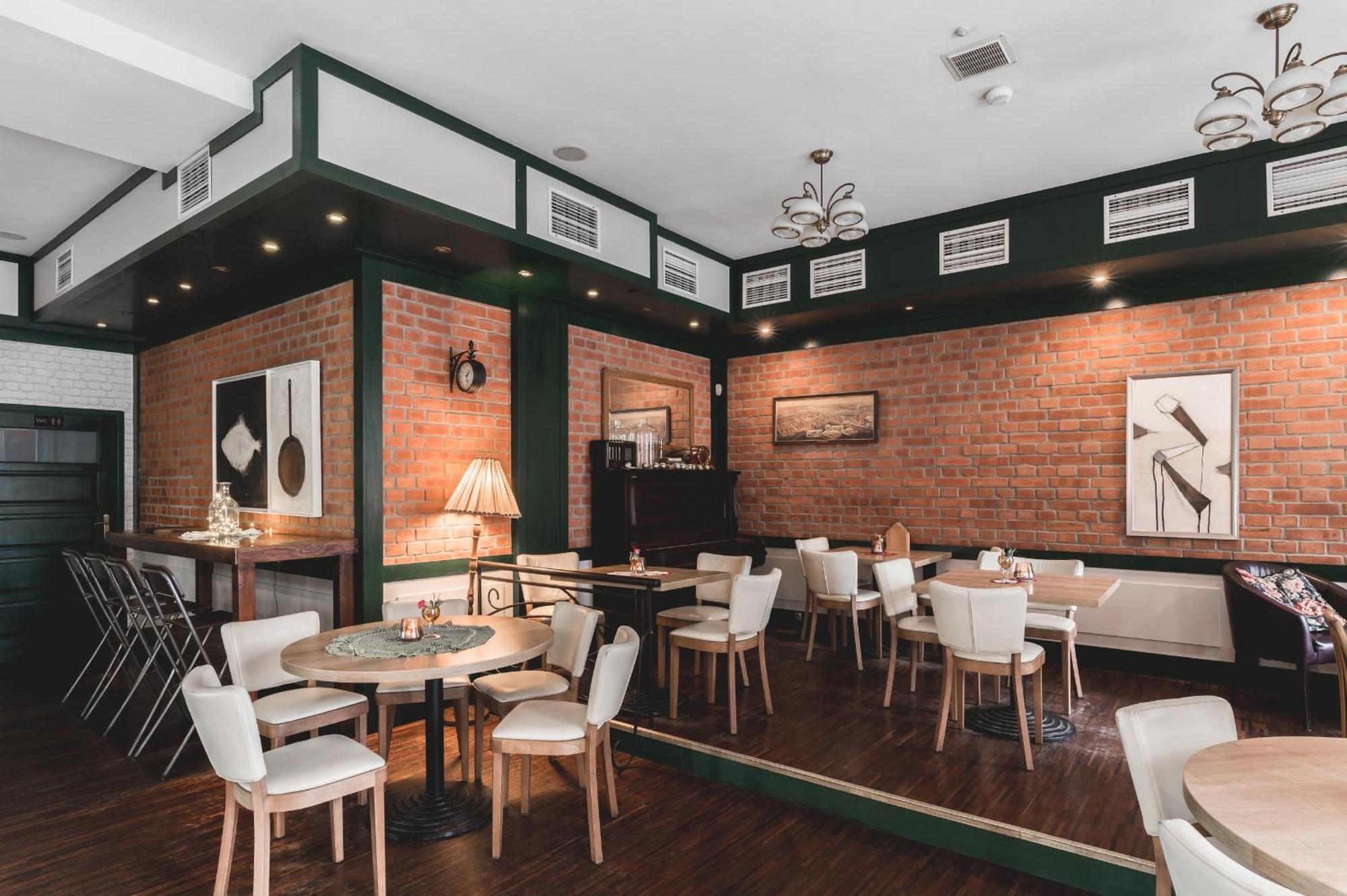 Stara Przedzalnia Bed & Breakfast Zyrardow